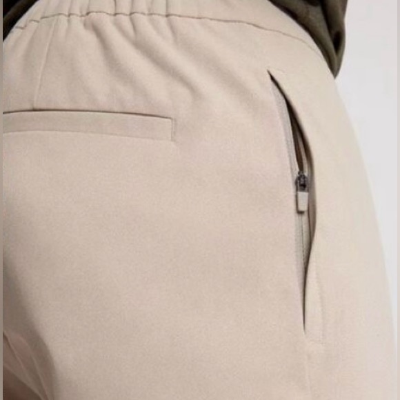 VRST TAN Men’s Limitless Slim Taper Jogger Pant NWT - Picture 2 of 3